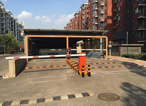 小區(qū)智能停車收費系統(tǒng)